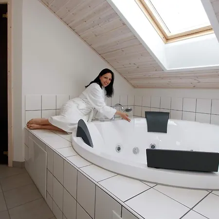 10 Person In Rodby-by Traum Semesterbostad Rødby