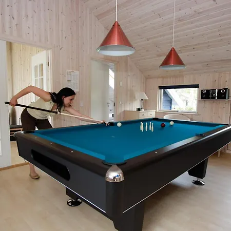 Semesterbostad 10 Person In Rodby-by Traum