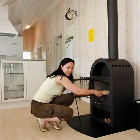 10 Person In Rodby-by Traum Semesterbostad *